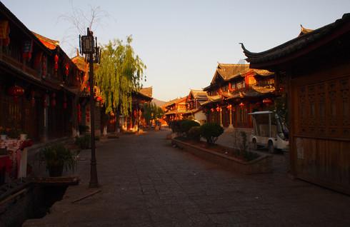 特斯拉的2024有点难:中国市场太卷 美国要和混动竞争