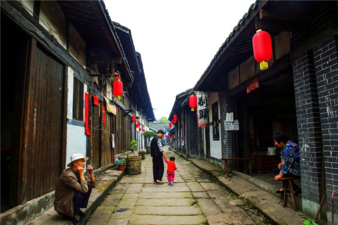 河北青县：春联送福进万家 文化惠民暖人心